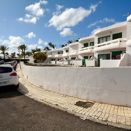 Harbour Puerto Del Carmen 公寓 *